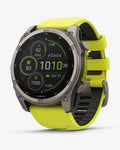 Garmin Fenix 8 Sapphire Solar 51 mm, Titangrau mit gelbem Armband