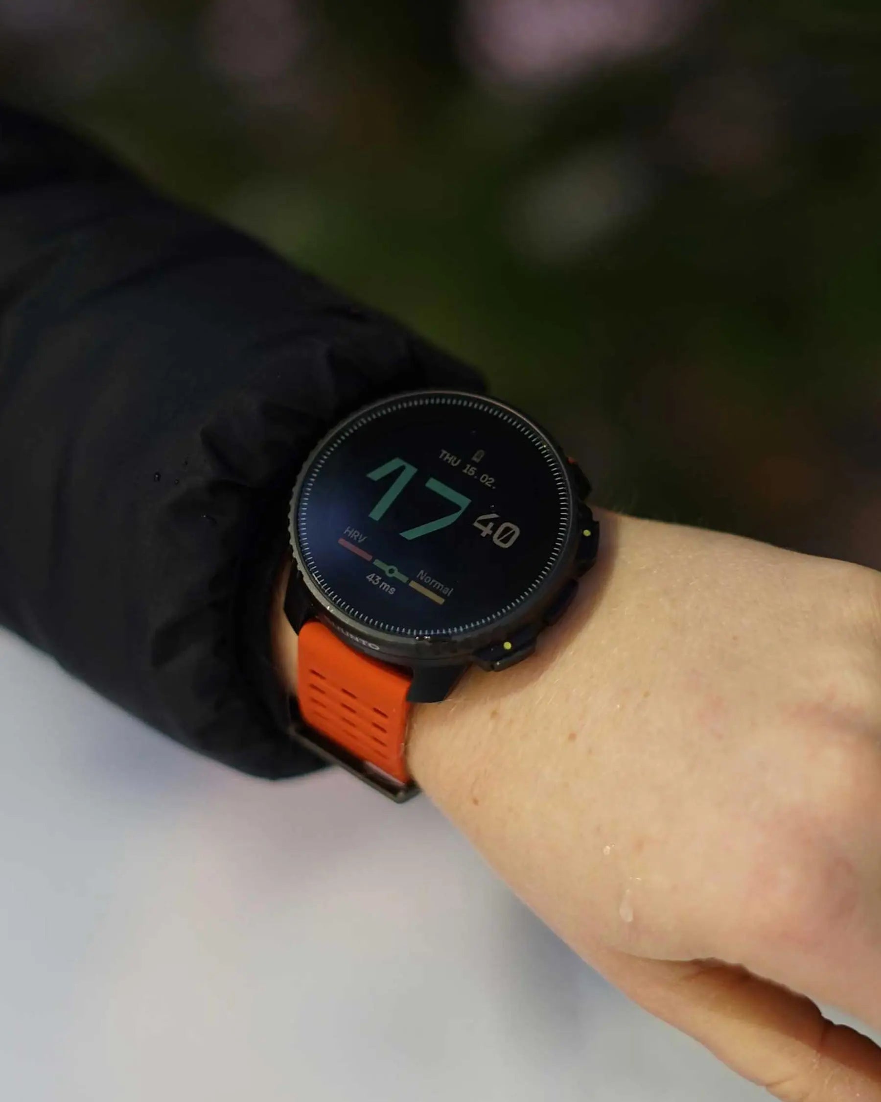 Suunto Vertical Solar Edelstahl Orange Pearl Black
