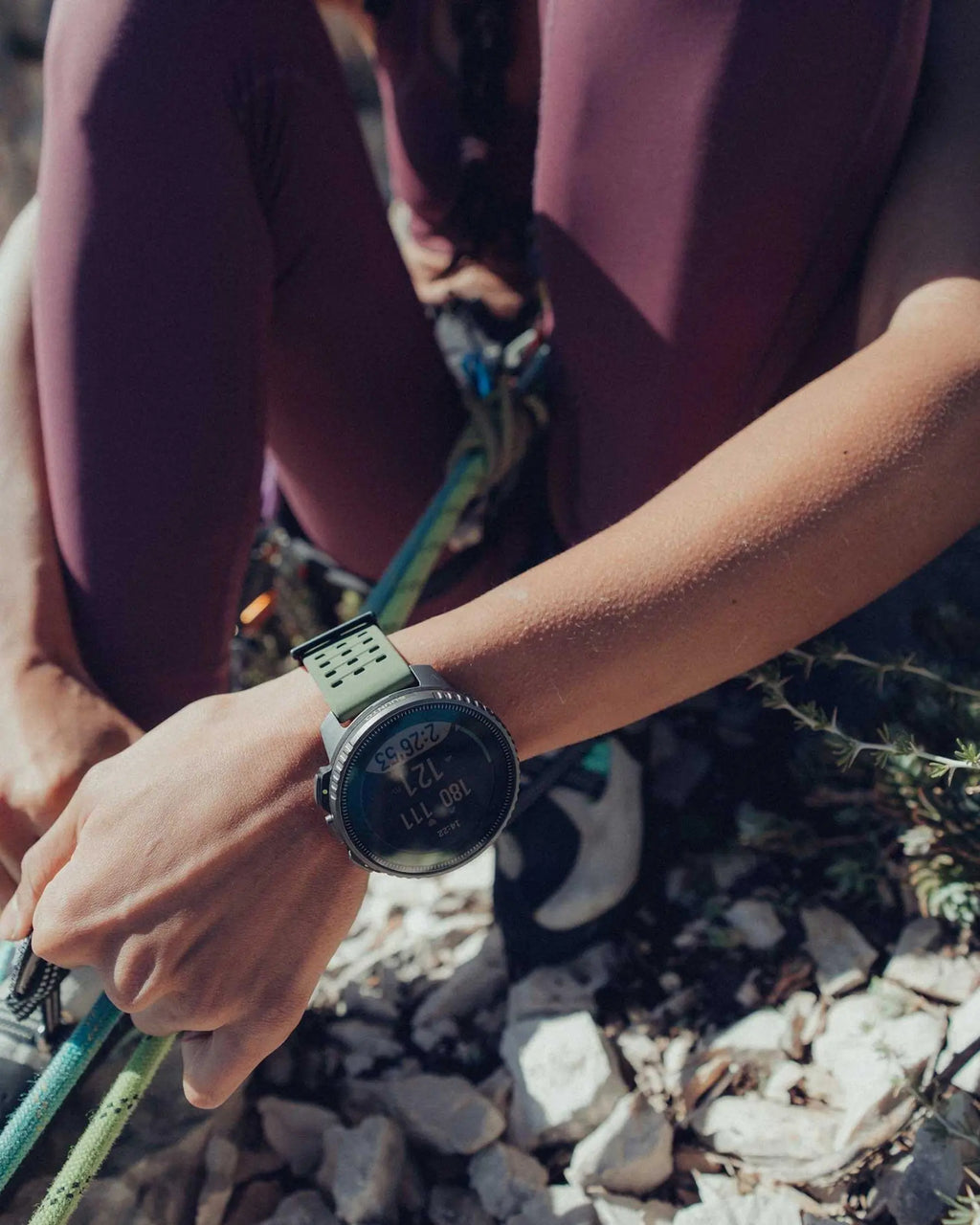 Suunto Vertical Titanium Solar Waldgrün